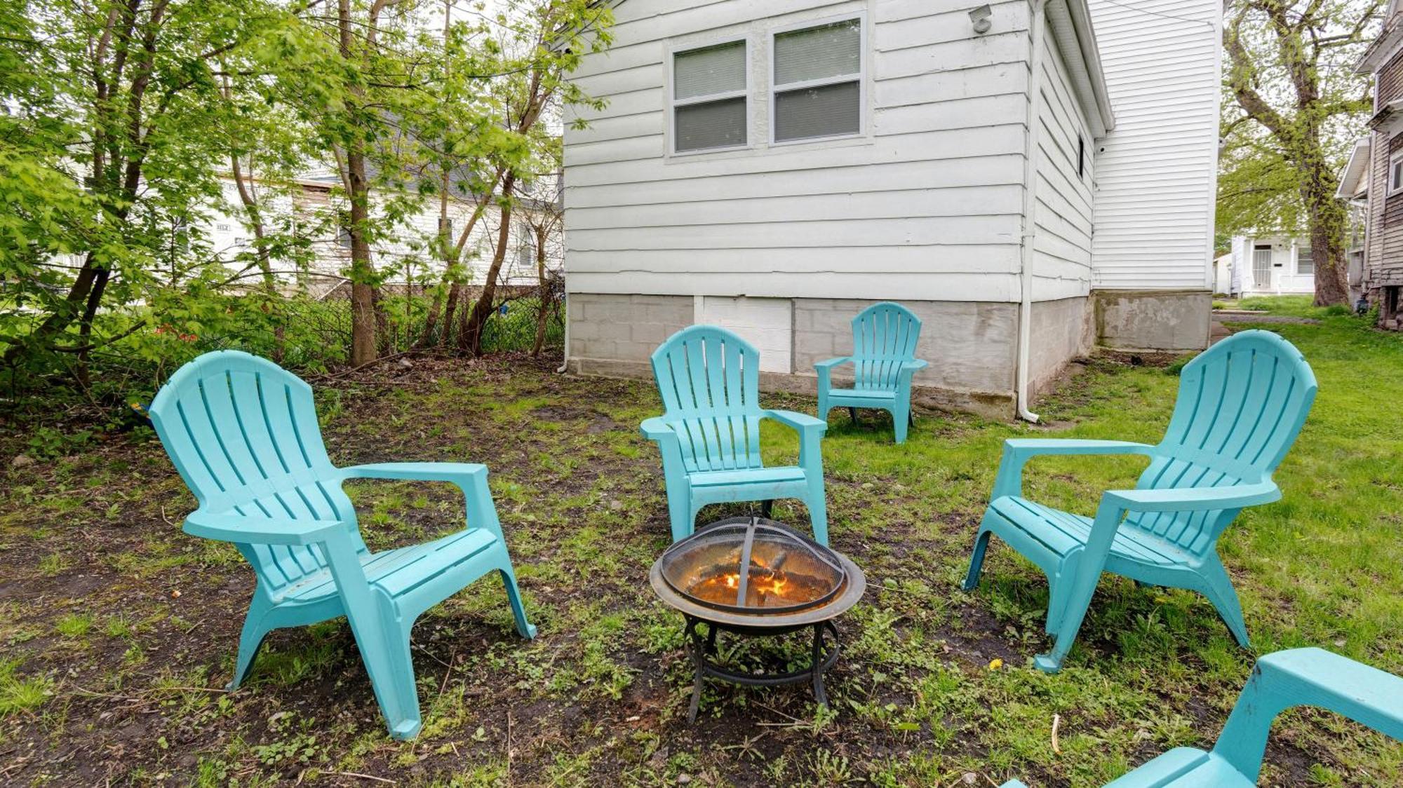7 Bedroom House! Walk To Niagara Falls! New Whole House Casa vacanze *